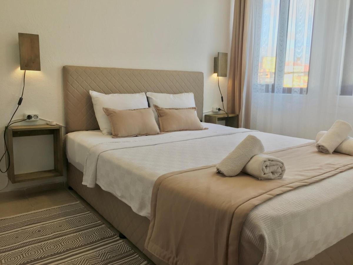 Amigo Apart Aparthotel อัคยาคา ภายนอก รูปภาพ