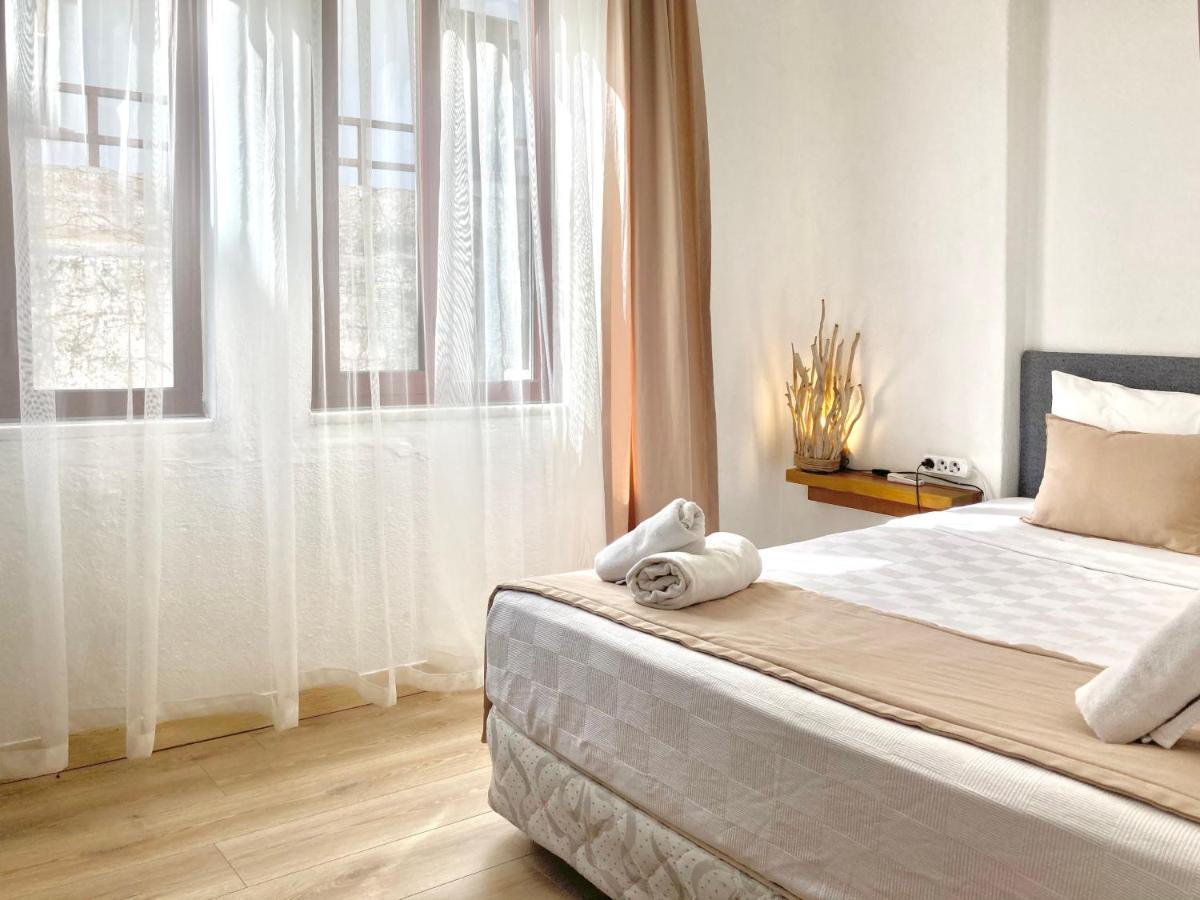 Amigo Apart Aparthotel อัคยาคา ภายนอก รูปภาพ